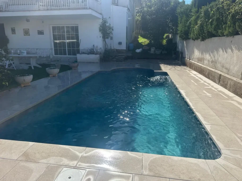 resultado rehabilitacion piscina con lamina armada